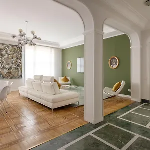 https://heart-apartments-duomo-stefano.it-lombardy.com