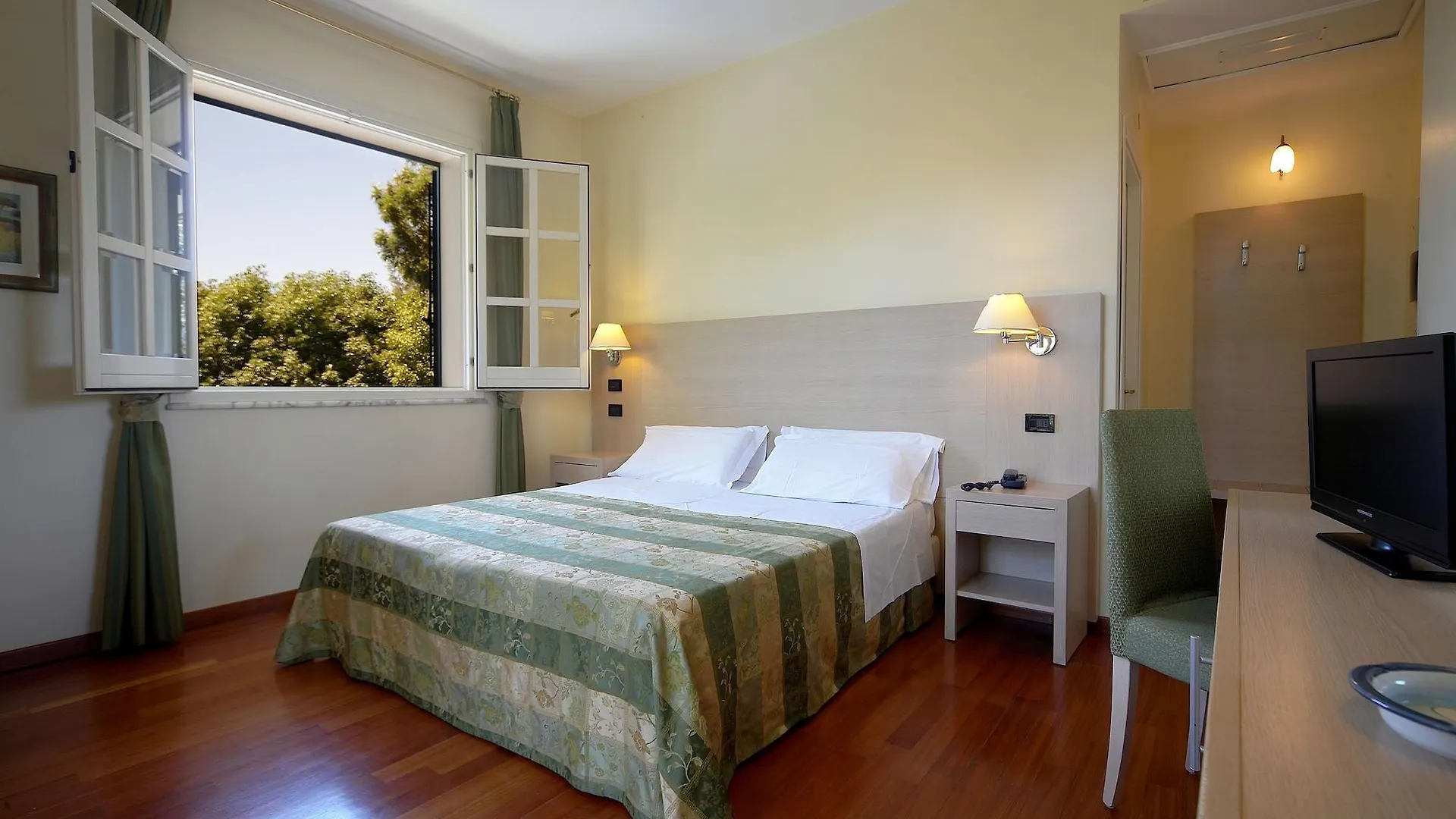 Hotel Borgo Verde Катания