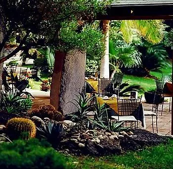 Hotel Borgo Verde Aeroporto di Catania Fontana Rossa Italia